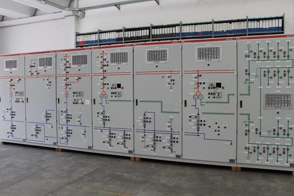 Low-voltage-switchgear-845x555
